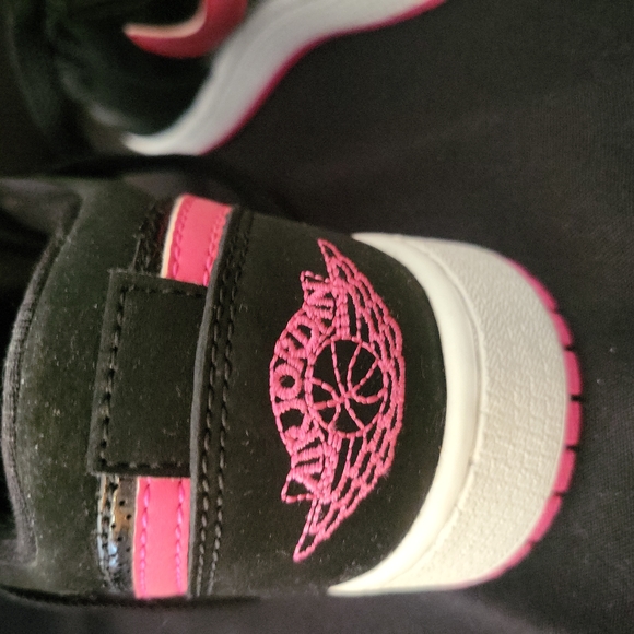 Nike Air Jordan Pink and Black - Picture 6 of 6